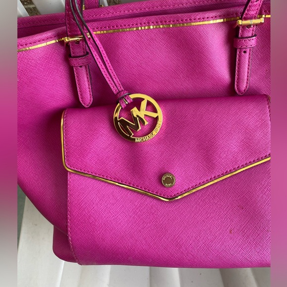 MICHAEL MICHAEL KORS PURSE - Picture 4 of 13